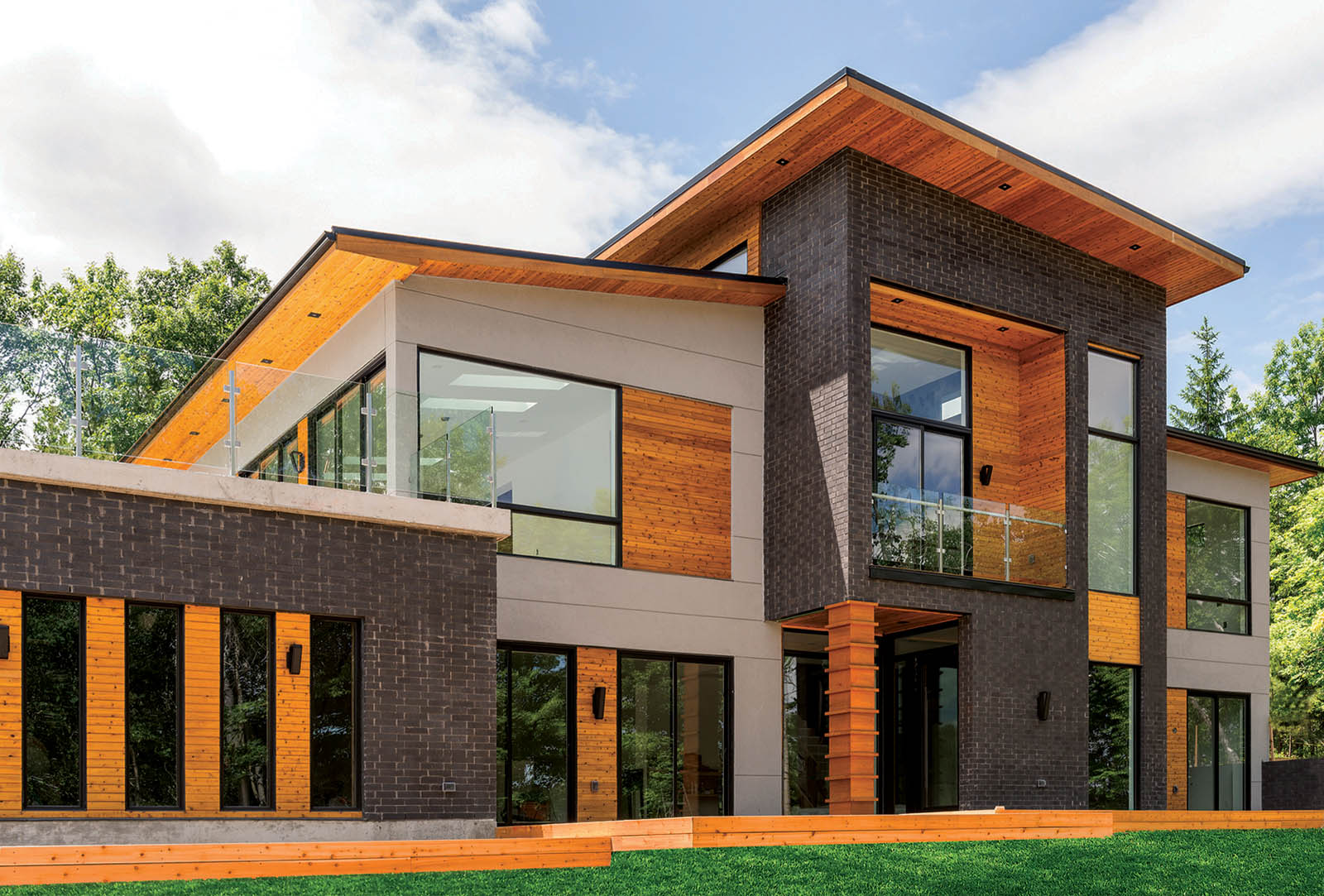 House of the Hill - an example of poor use of materiality in Architecture.