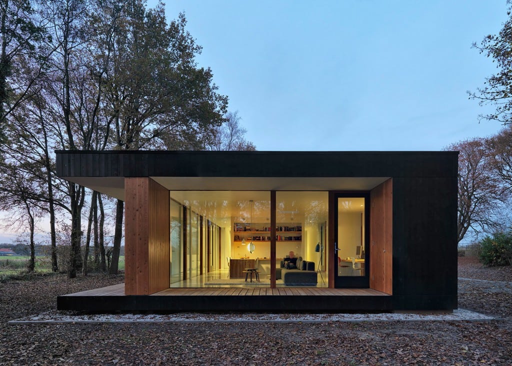 Displaying the materials and composition of Makkinga House DP6 Architectuurstudio Michel Kievits